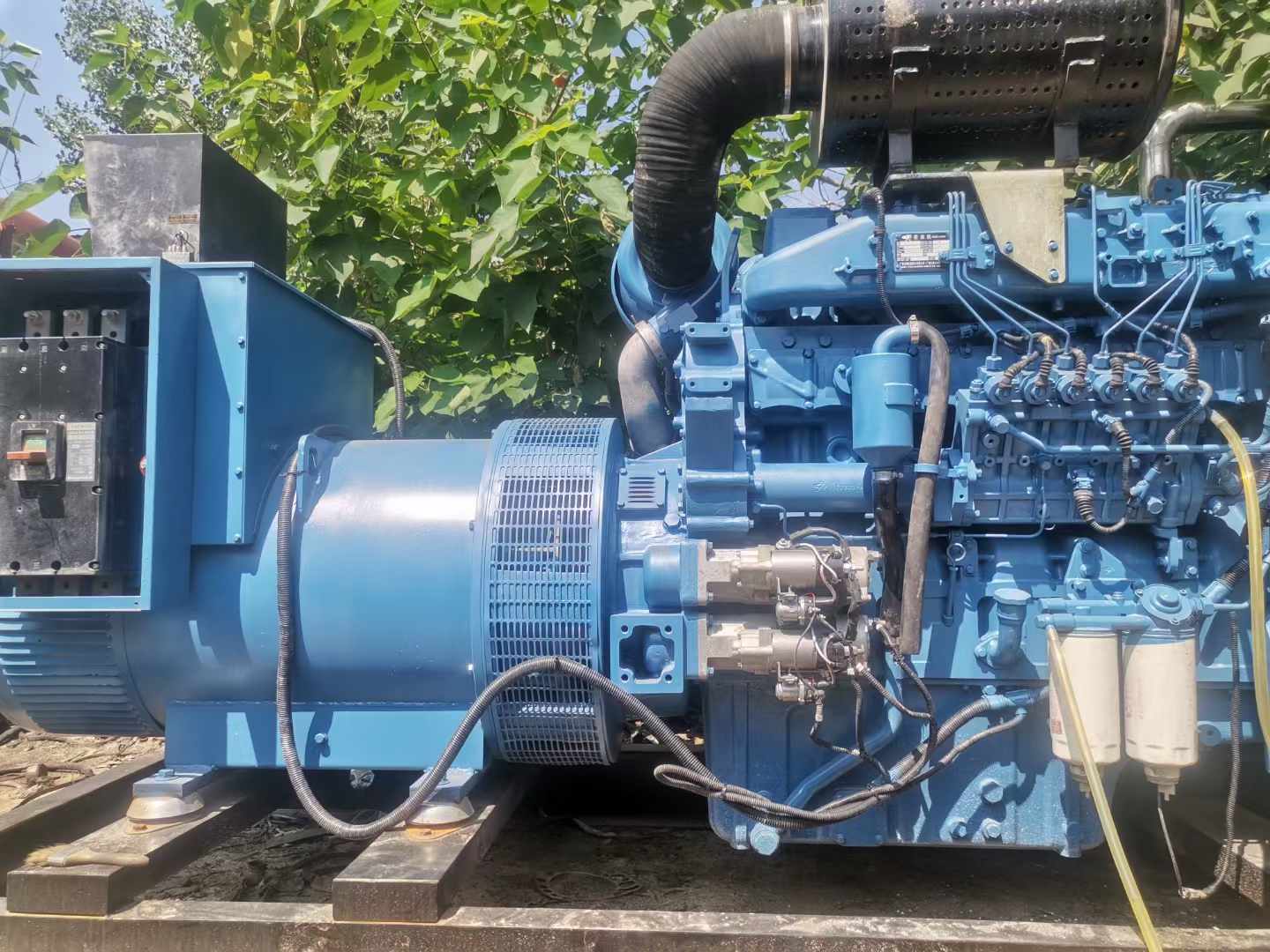 新兴详细说明降低 800kW 柴油发电机输出电流波动的方法